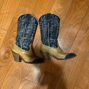 Vintage cowboy boots size s